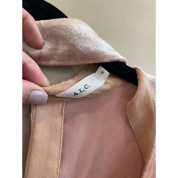 A.L.C Chocker Plunging V Neck Pink Velvet Elbow Sleeve Top‎ Size 8 Silk Blend - Picture 8 of 15